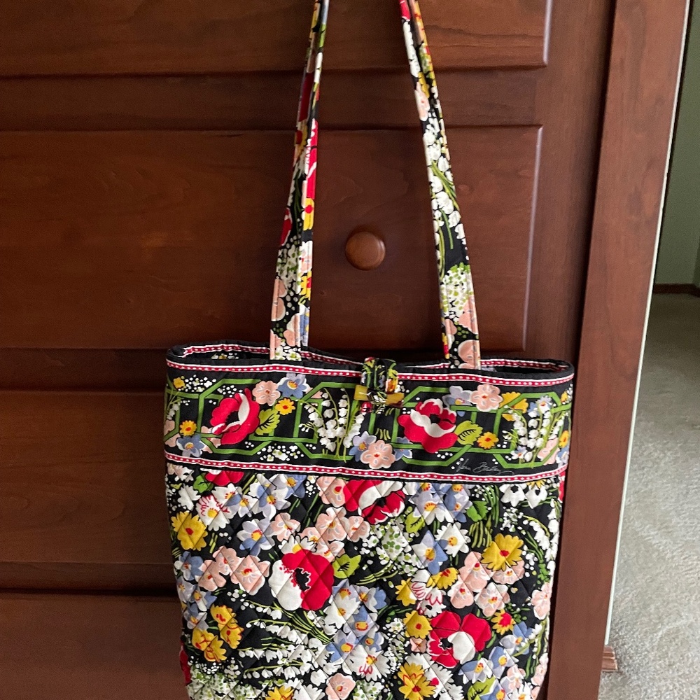 Vera Bradley tote bag